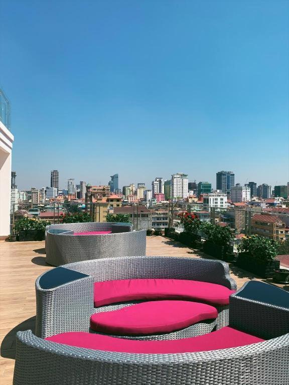 V Boutique Hotel Phnom Penh Luaran gambar